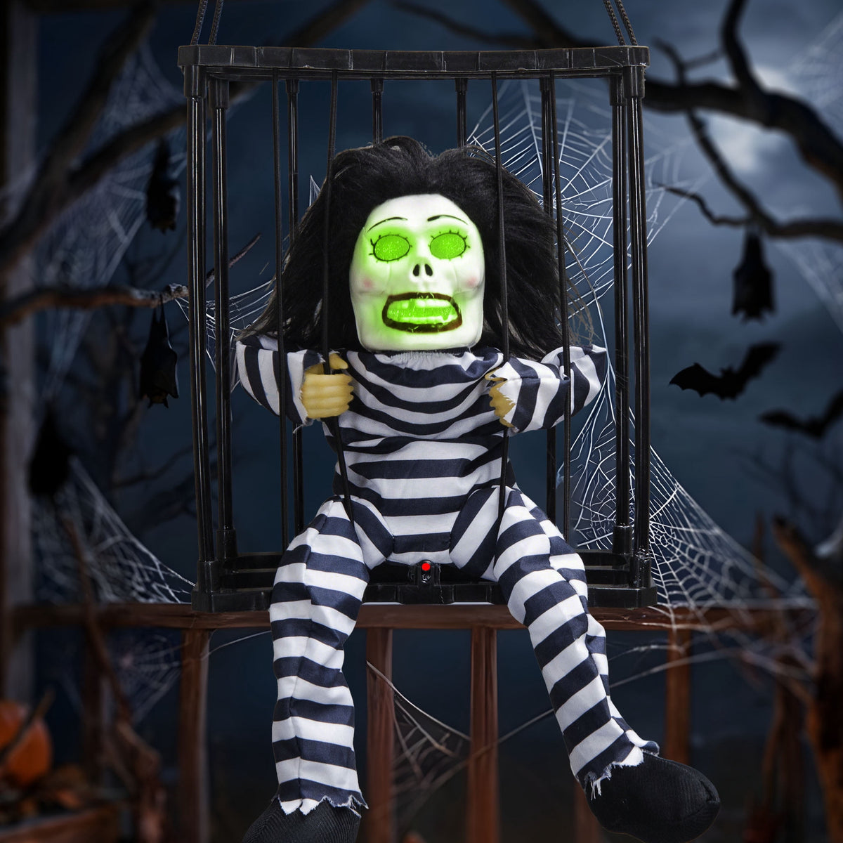 Magotan Screaming Animated Halloween Decorations, Outdoor Indoor Hanging Spooky Halloween Decoration, Scary Skull Cage with Motion Sensor