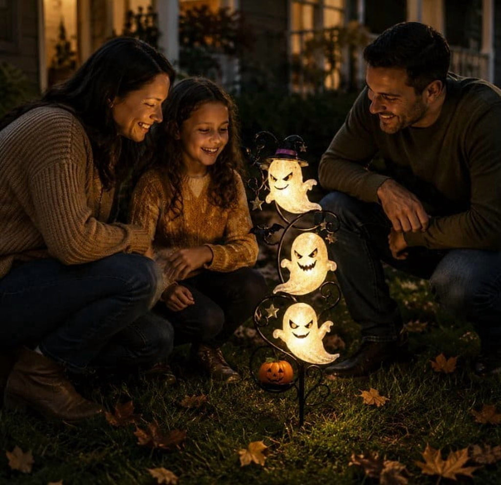 Solar Halloween Metal Moon Black Cat Garden Stake with LED Pumpkin Lantern, Light Up Star Bat Yard Decor Stake, Spooky Outdoor Lawn Pathway Halloween Decoration
